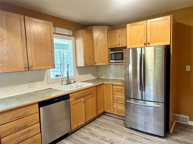 525 16th Street, West Des Moines, IA 50265