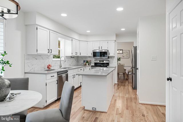 12400 ALEXANDER CORNELL DR, Fairfax, VA 22033