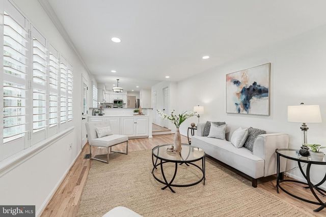 12400 ALEXANDER CORNELL DR, Fairfax, VA 22033