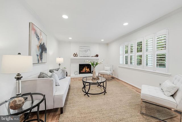 12400 ALEXANDER CORNELL DR, Fairfax, VA 22033