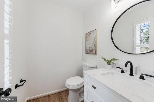 12400 ALEXANDER CORNELL DR, Fairfax, VA 22033