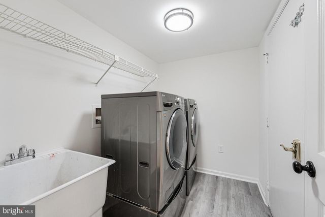 12400 ALEXANDER CORNELL DR, Fairfax, VA 22033
