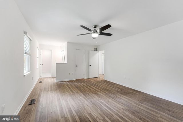12400 ALEXANDER CORNELL DR, Fairfax, VA 22033