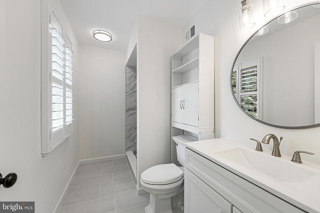 12400 ALEXANDER CORNELL DR, Fairfax, VA 22033