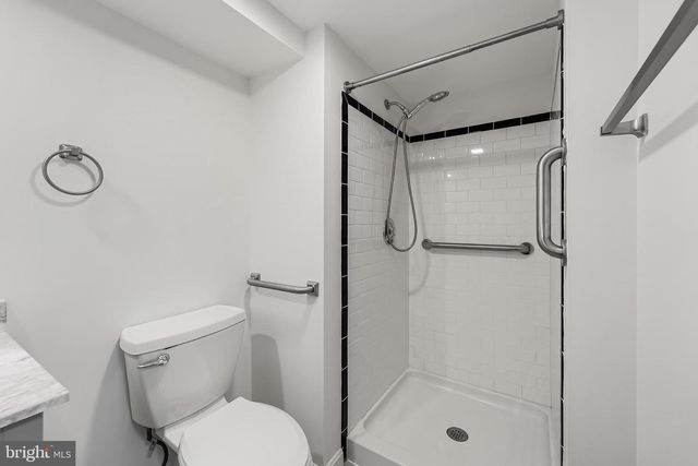 12400 ALEXANDER CORNELL DR, Fairfax, VA 22033
