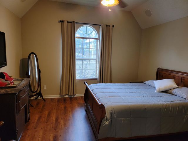 7926 MACON RD, Cordova, TN 38018