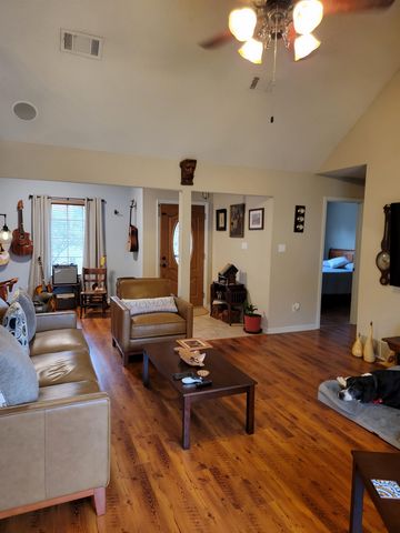 7926 MACON RD, Cordova, TN 38018