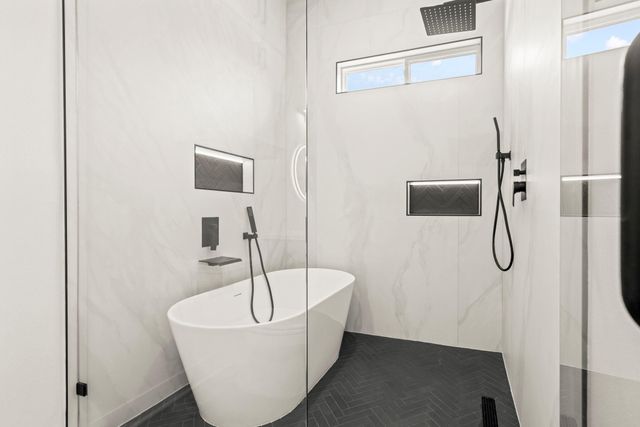 5042 Pershing Street A-B, Houston, TX 77033