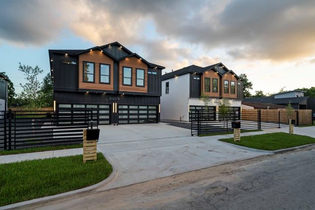 5042 Pershing Street A-B, Houston, TX 77033