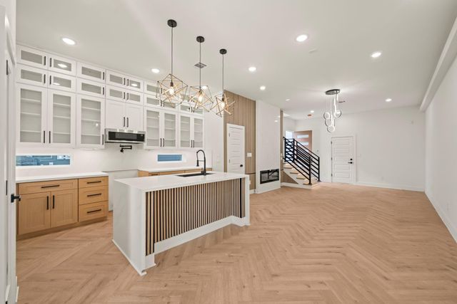 5042 Pershing Street A-B, Houston, TX 77033