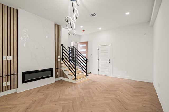 5042 Pershing Street A-B, Houston, TX 77033