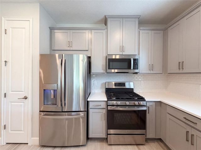 10064 MORNING MIST LANE, Sarasota, FL 34241