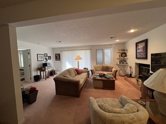 466 44th Ave Court 17, East Moline, IL 61244