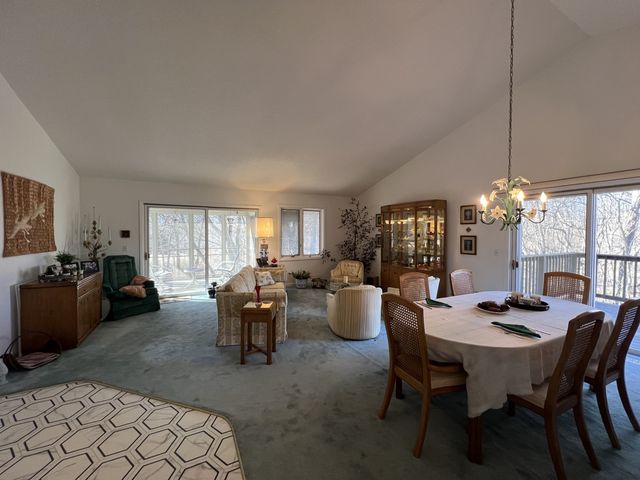 466 44th Ave Court 17, East Moline, IL 61244