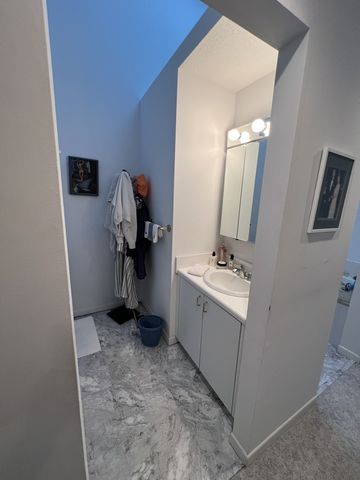 466 44th Ave Court 17, East Moline, IL 61244