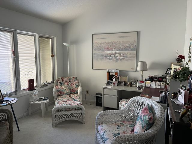 466 44th Ave Court 17, East Moline, IL 61244