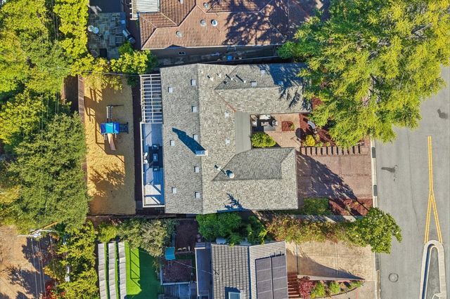 1512 Alturas Drive, Burlingame, CA 94010