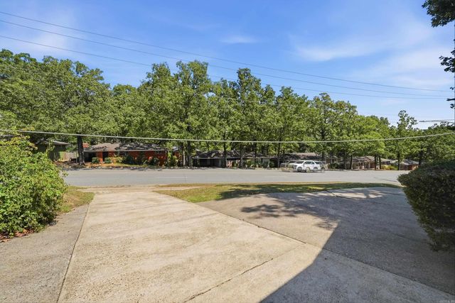 4629 Crestline Road, North Little Rock, AR 72116