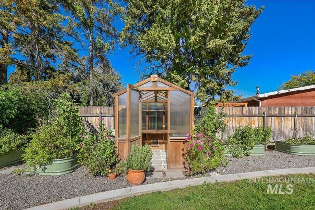 3629 E Clement Rd, Boise, ID 83704