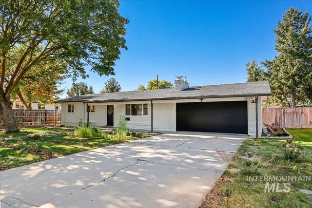 3629 E Clement Rd, Boise, ID 83704
