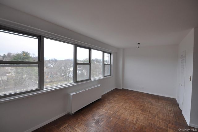 240 Garth Road 6B2, Scarsdale, NY 10583