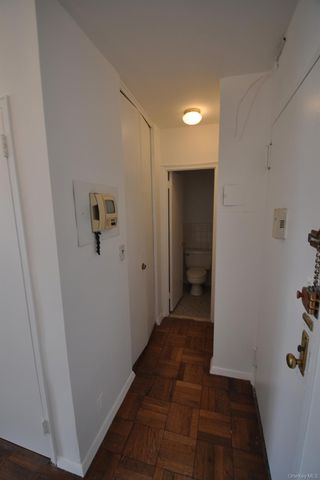 240 Garth Road 6B2, Scarsdale, NY 10583