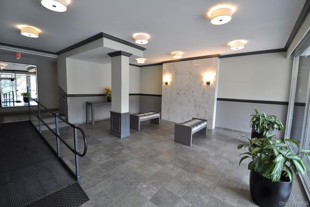 240 Garth Road 6B2, Scarsdale, NY 10583