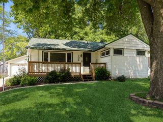 704 21st Street, West Des Moines, IA 50265