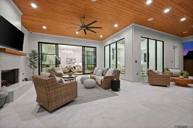 9617 Inniswold Park Ln, Baton Rouge, LA 70809