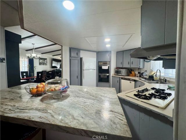 17333 Valley 81, Fontana, CA 92335