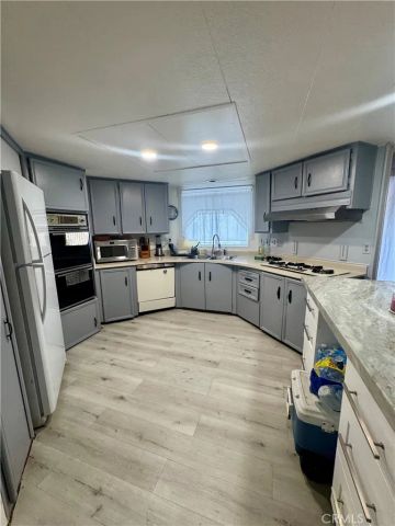 17333 Valley 81, Fontana, CA 92335