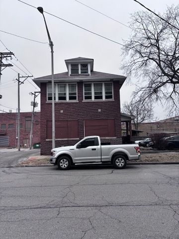 2412 HIGH Street, Blue Island, IL 60406