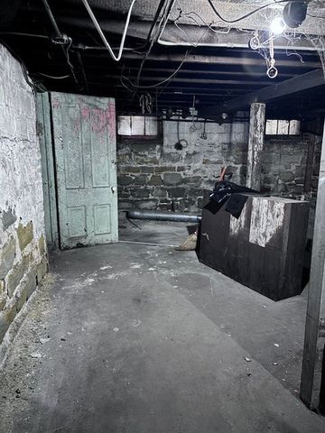 2412 HIGH Street, Blue Island, IL 60406