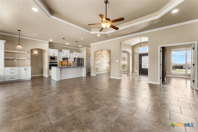 880 County Road 4772, Kempner, TX 76539