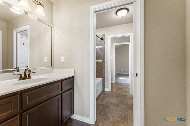 880 County Road 4772, Kempner, TX 76539