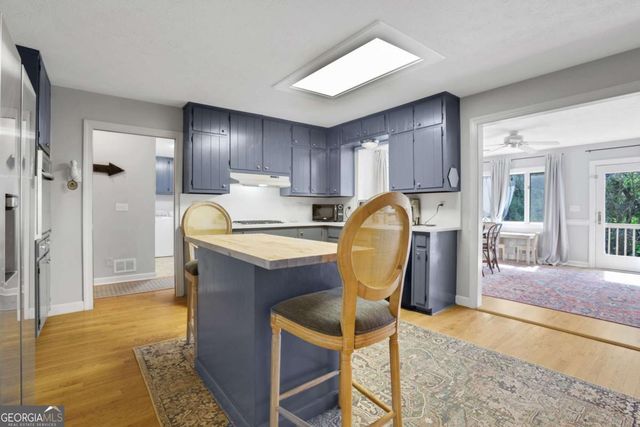 5813 Four Winds Drive SW, Lilburn, GA 30047