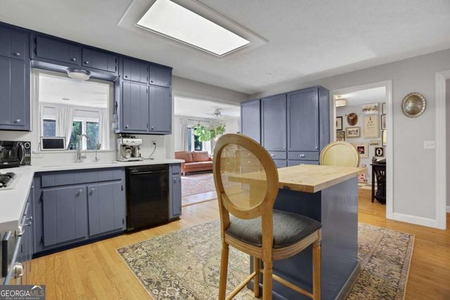 5813 Four Winds Drive SW, Lilburn, GA 30047