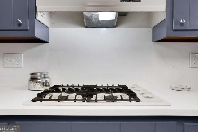 5813 Four Winds Drive SW, Lilburn, GA 30047