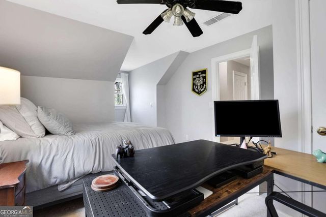 5813 Four Winds Drive SW, Lilburn, GA 30047