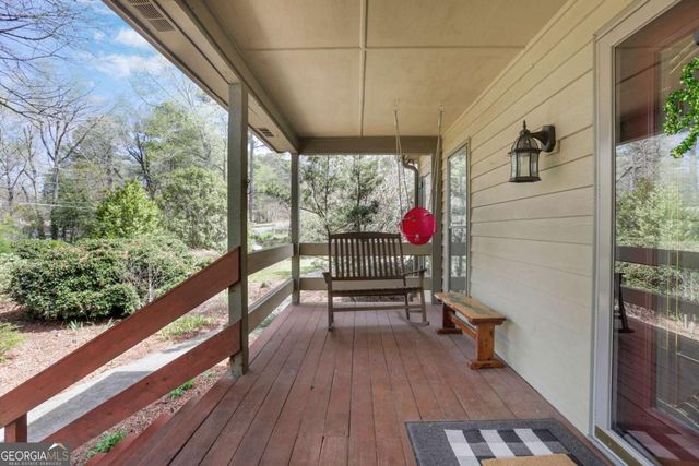 5813 Four Winds Drive SW, Lilburn, GA 30047