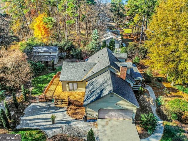 5813 Four Winds Drive SW, Lilburn, GA 30047