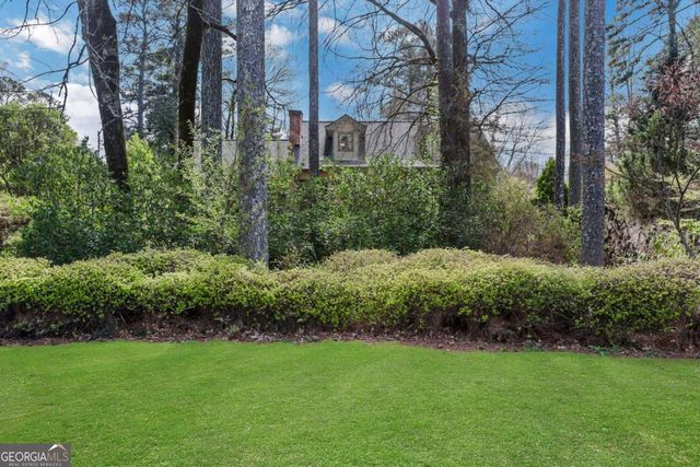 5813 Four Winds Drive SW, Lilburn, GA 30047