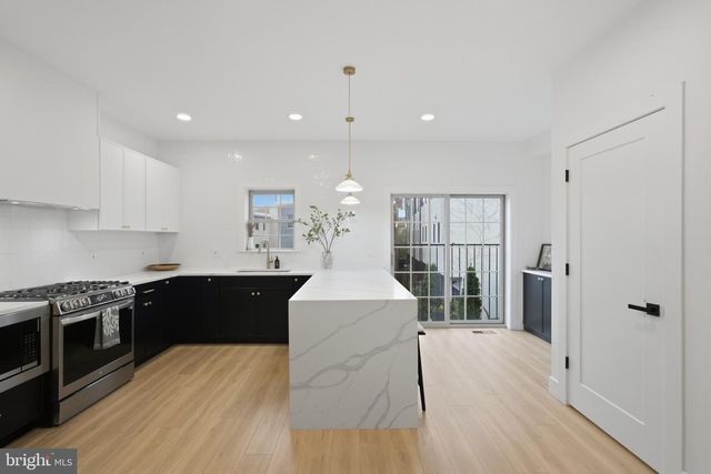 921 N HANCOCK ST, Philadelphia, PA 19123