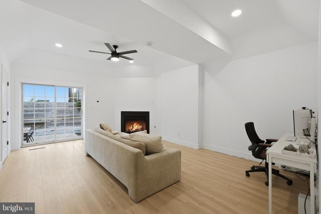 921 N HANCOCK ST, Philadelphia, PA 19123
