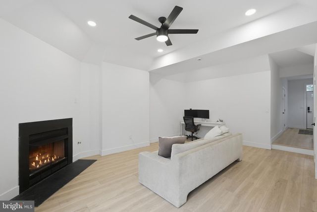 921 N HANCOCK ST, Philadelphia, PA 19123