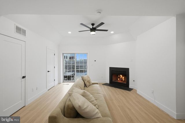 921 N HANCOCK ST, Philadelphia, PA 19123