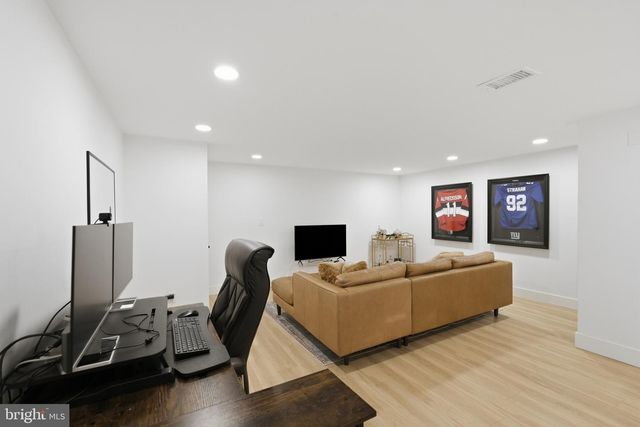 921 N HANCOCK ST, Philadelphia, PA 19123