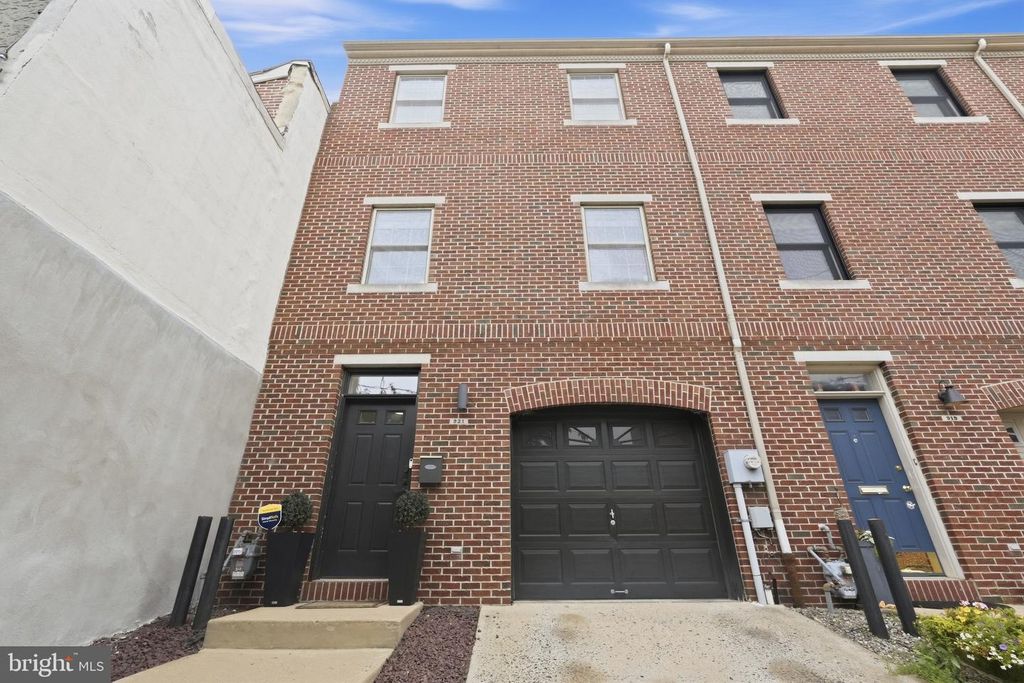 921 N HANCOCK ST, Philadelphia, PA 19123 — photo 2