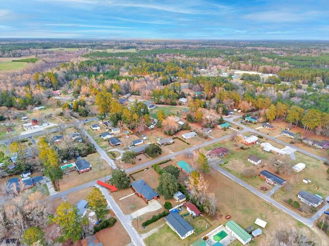 200 Oliver St., Hemingway, SC 29554