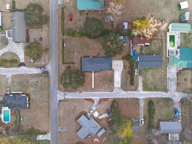 200 Oliver St., Hemingway, SC 29554